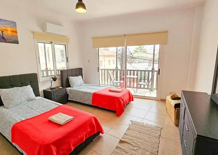 Sky Line Apartment, 150m From Chabad Lubavitch